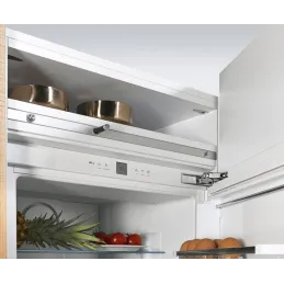Système électromécanique d’ouverture sans poignée pour réfrigérateur HETTICH EASYS