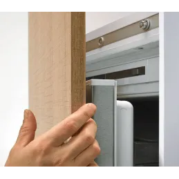 Système électromécanique d’ouverture sans poignée pour réfrigérateur HETTICH EASYS