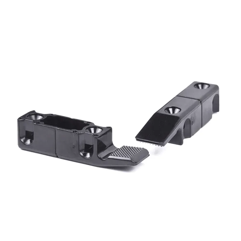 Ferrure de suspension MULTICLIP / Noire