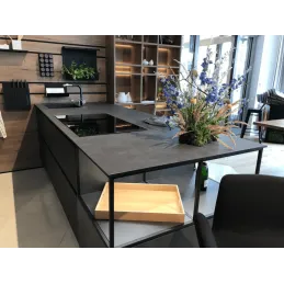 Plan de travail compact FUNDERMAX Prado Agate Grey / Âme noire