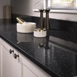 Plan de travail KRONOSPAN Andromeda Noir brillant / K218 GG