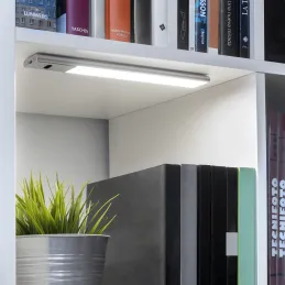 Éclairage LED sous meuble avec capteur tactile KRAUS II / Aluminium