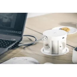 Prise escamotable avec recharge sans fil, 4 prises 230 V + 2 ports USB de recharge A/C + RJ45 / Blanc