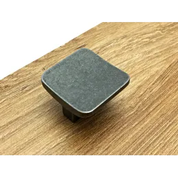 Bouton de meuble PERLA / Acier patiné brillant