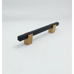 Poignée en bois LEO / Noire – hêtre naturel