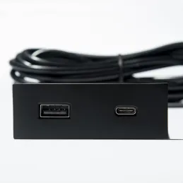 Prise électrique avec chargeur USB Square A+C / Noir mat
