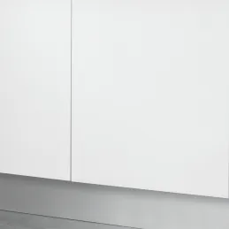Lot de 2 plinthes de cuisine de 2,35 m avec accessoires PLASLINE / Argent