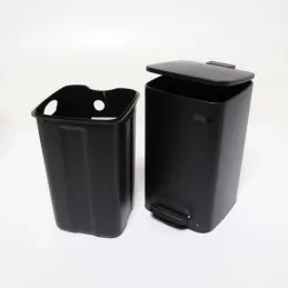 Poubelle AXO à pédale 8 L / Noir mat