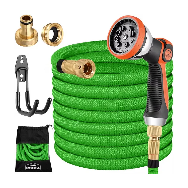 Tuyau d’arrosage flexible avec accessoires complets et support / Vert