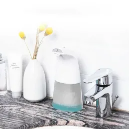 Distributeur de savon SINKS Bend / Chrome brillant
