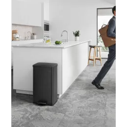 Poubelle FLEXO à pédale 40 L / Noir mat