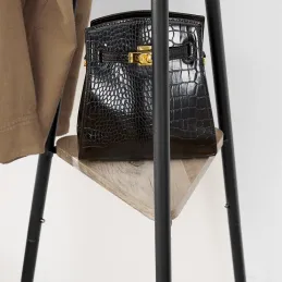 Portemanteau sur pied COCO / Noir mat – bois clair