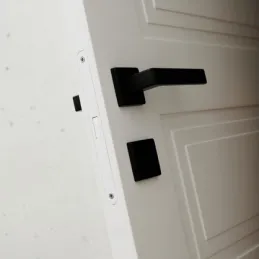 Poignée sur rosace MODERNIA / Noir mat
