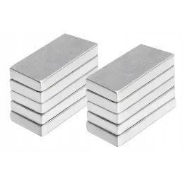 Lot de 10 aimants muraux haute résistance QUADRA / Chrome