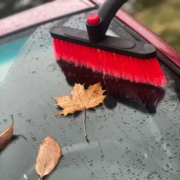 Grattoir avec balayette à neige