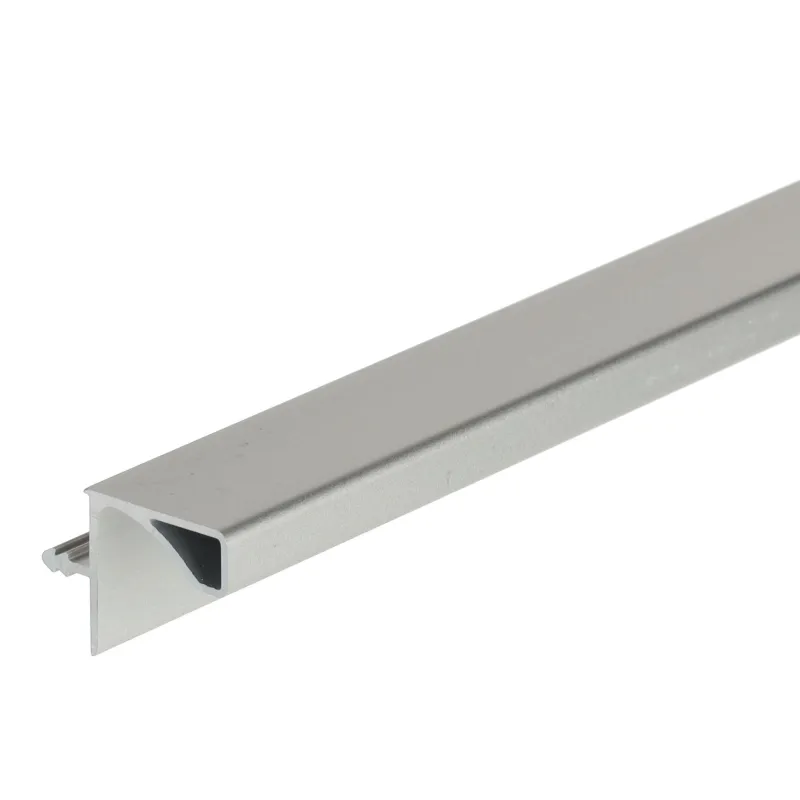 Profilé de poignée horizontal sous les portes supérieures GOLIAN / Aluminium