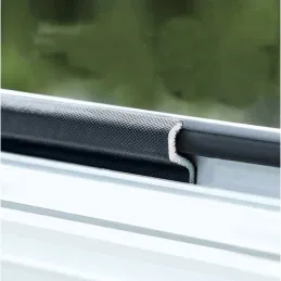 Joint autocollant pour fenêtres et portes 4000 mm / Noir