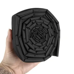 Joint autocollant pour fenêtres et portes 4000 mm / Noir