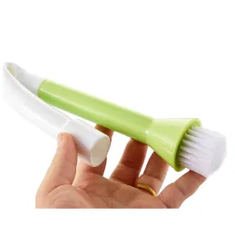 Embout de lavage pour robinet avec brosse / Coloré