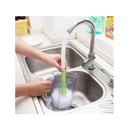 Embout de lavage pour robinet avec brosse / Coloré