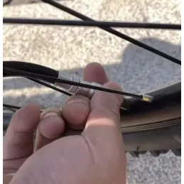 Pompe à vélo manuelle MINI / Noire