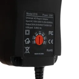 Bloc d’alimentation universel avec 6 embouts 3–12 V + USB / Noir