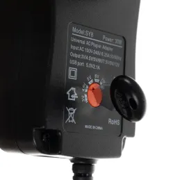 Bloc d’alimentation universel avec 6 embouts 3–12 V + USB / Noir