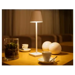 Lampe de table décorative avec allumage tactile et variateur d’intensité ZEUS / Dorée