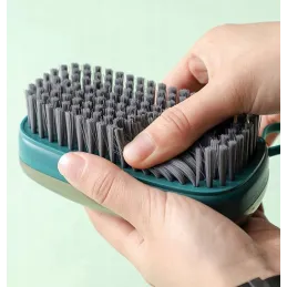 Brosse de nettoyage avec distributeur de détergent CLEARE