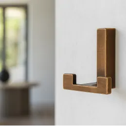 Patère OMEGA S / Laiton brossé