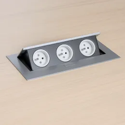 Prise électrique escamotable GEMINO 3x230V / Aluminium