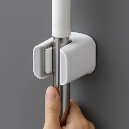 Porte-balai ou porte-serpillère autocollant LOLA / Blanc