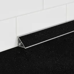 Barre d’étanchéité KRONOSPAN K218 GM / Andromeda Noir mat