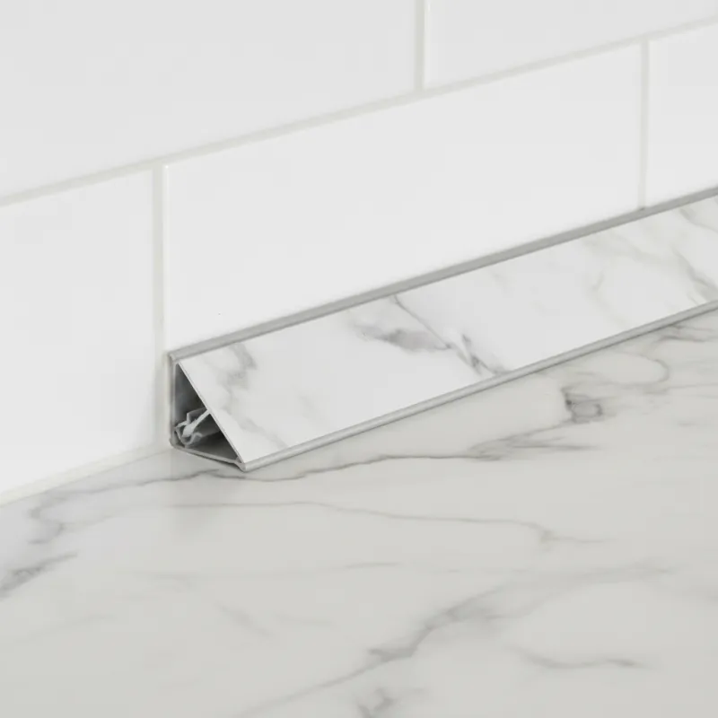 Barre d’étanchéité KRONOSPAN Calacatta Olympus / K551 SU