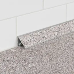 Profilé d’étanchéité KRONOSPAN K204 SU / Classic Granite