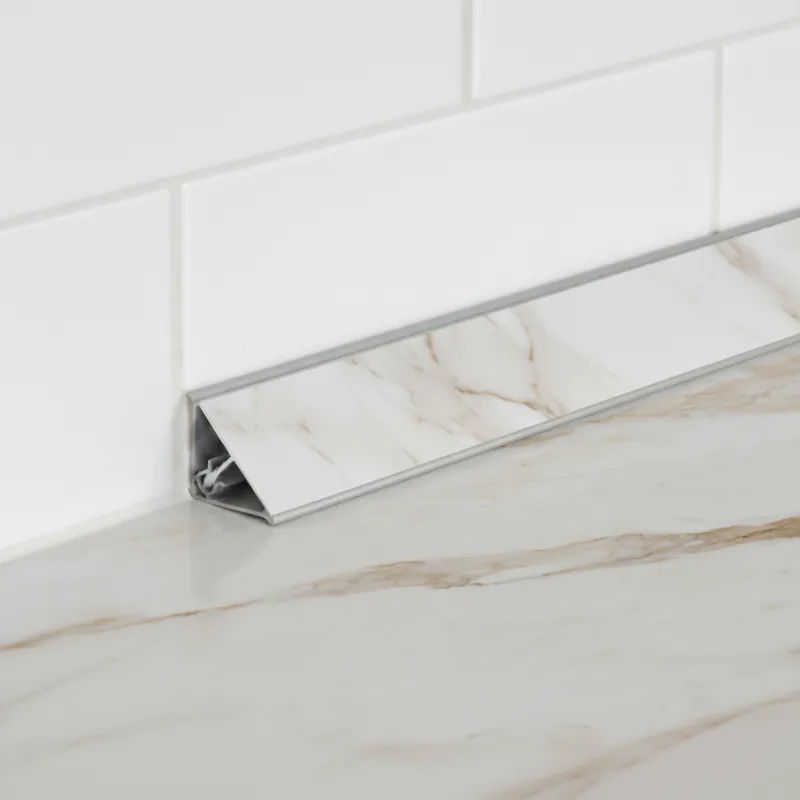 Profilé d’étanchéité KRONOSPAN Calacatta Ambrosio / K699 PN