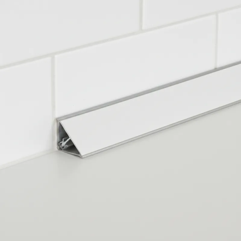 Profilé d’étanchéité KRONOSPAN 8685 RS / Snow White