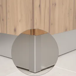 Raccord d’angle à 90° pour plinthe de cuisine / Aluminium brossé