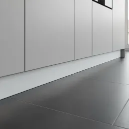 Plinthe de cuisine en plastique PAX / Blanc mat RAL 9010