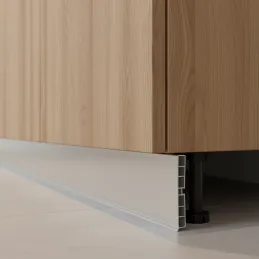 Plinthe de cuisine en plastique PAX / Aluminium brossé