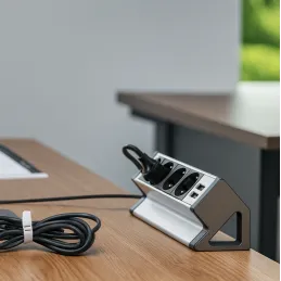 Prise encastrable de bureau DESK 3x230V + 2xUSB pour recharge / Inox