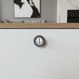 Poignée bouton en bois ARSIA / Noir – motif ancre