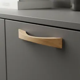 Poignée en bois GALEOS / Hêtre verni
