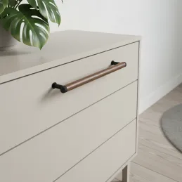 Poignée de meuble en bois SOHO / Noyer verni – noir mat