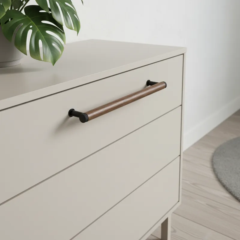 Poignée de meuble en bois SOHO / Noyer verni – noir mat