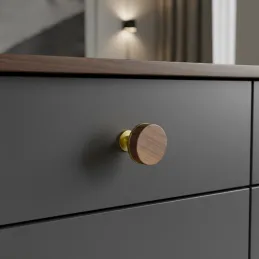 Bouton de meuble en bois SOHO / Noyer verni – doré