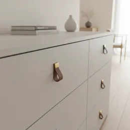 Poignée bouton en cuir DALLAS / cuir marron – embout doré