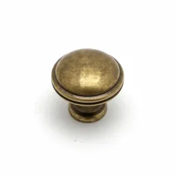 Bouton de meuble ARLES / Laiton patiné brillant