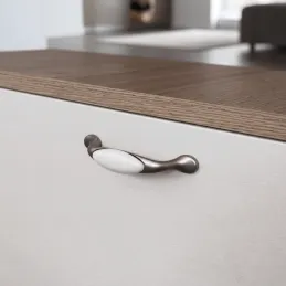 Poignée GAUDIA / vieil argent + porcelaine vanille
