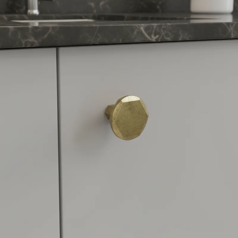 Poignée bouton LAMEGO / Laiton vieilli